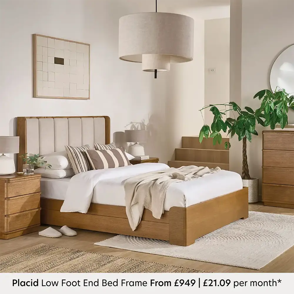 Placid Web Sqaures Bed